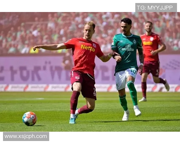 德甲传奇归来！球迷狂热欢呼迎接传奇巨星