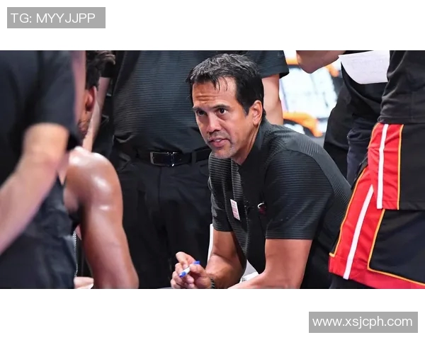 热火队主教练斯波尔斯特拉与球队续约，续写传奇篇章