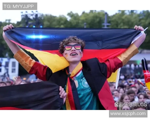 欧洲杯比赛精彩纷呈，球迷狂热不已